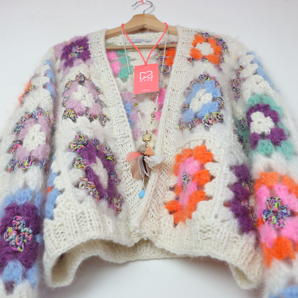 Häkelanleitun - MYPZ Granny square bomber cardigan Off White (ENG-NL-DE-ES)