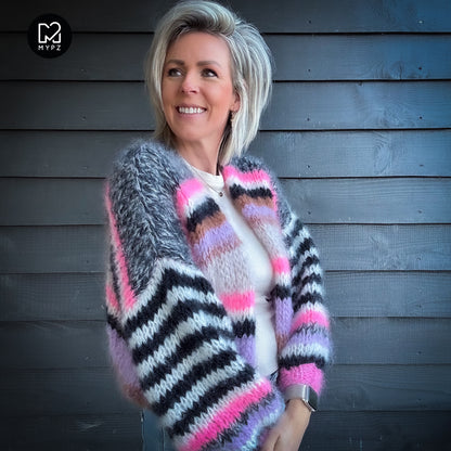 Knitting Kit – Short Chunky Mohair Cardigan Alex No.12 (ENG-NL-DE)