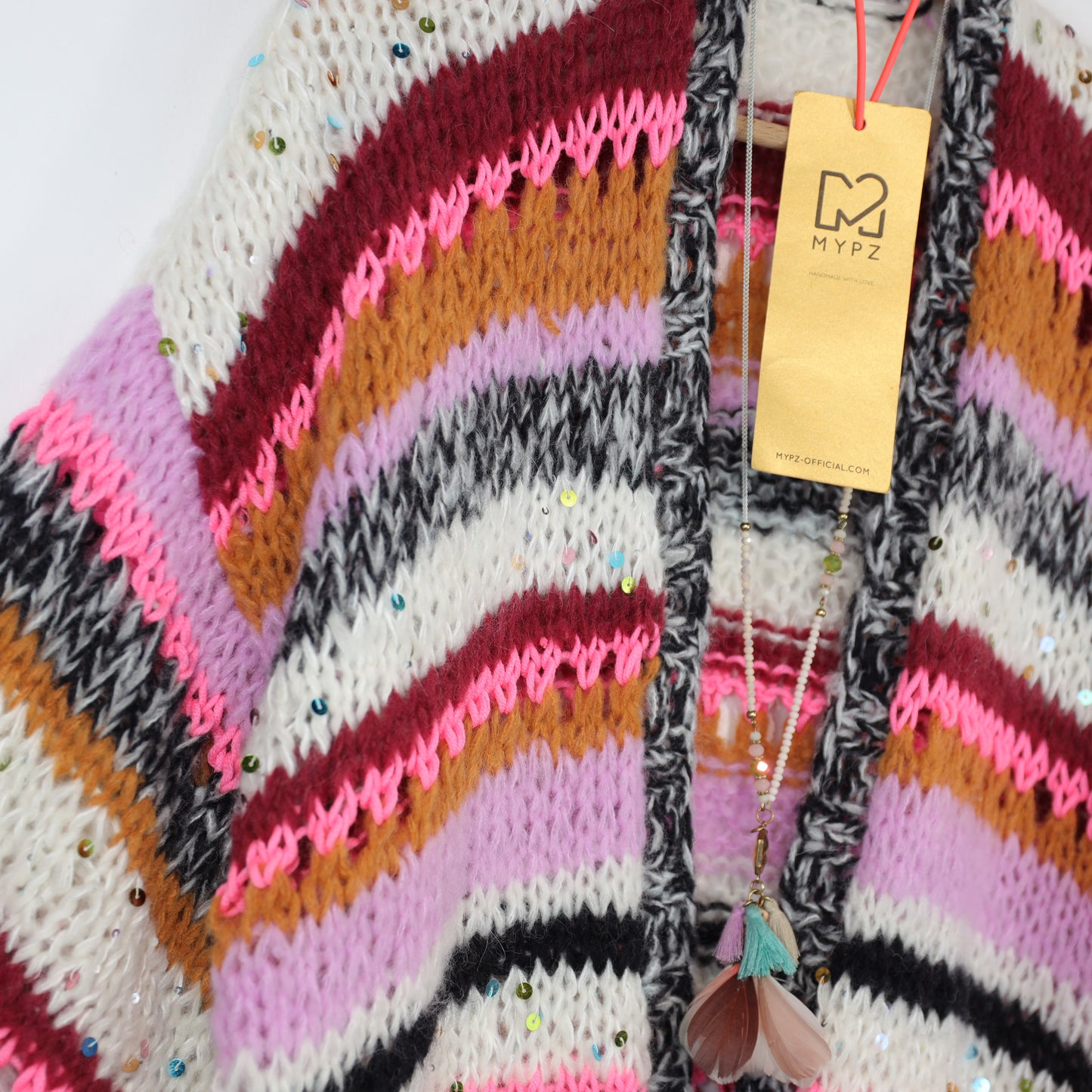 Strickset – MYPZ Light Alpaca Cardigan Twinkle Berry No10 (ENG-NL-DE)